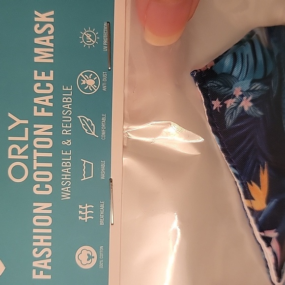 Mask - Picture 4 of 5